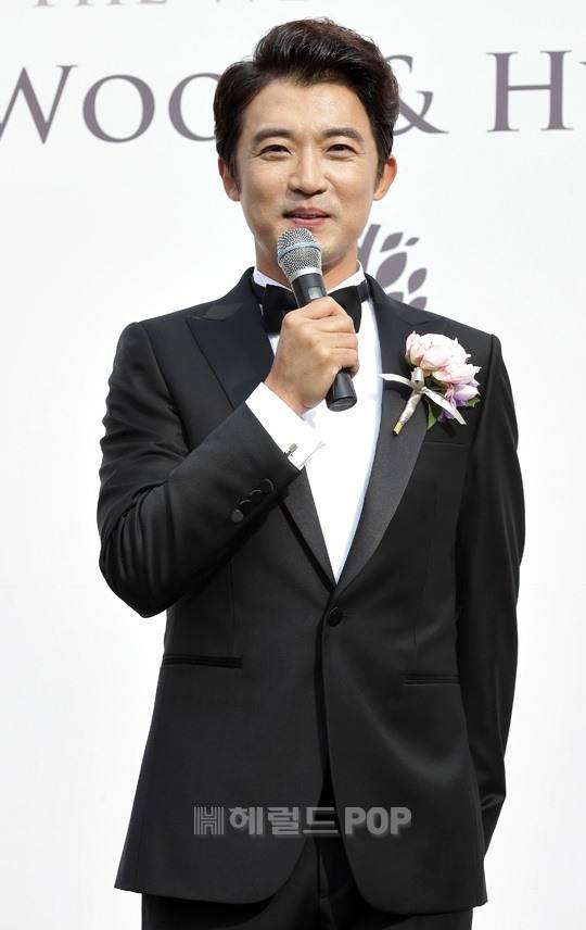 안재욱