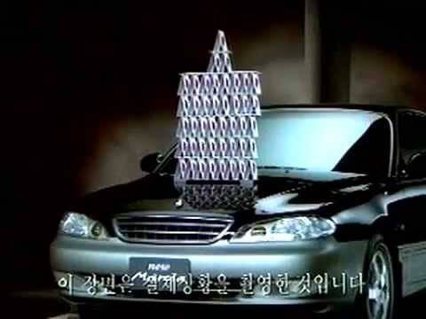 뉴 마르샤 TV 광고. 시동을 걸고 RPM을 올려도 쌓아놓은 카드가 흔들리지 않는 장면이 화제였다