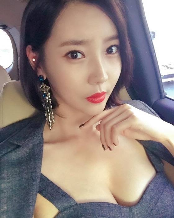 서영이 섹시한 매력을 드러냈다. © News1star/서영 인스타그램