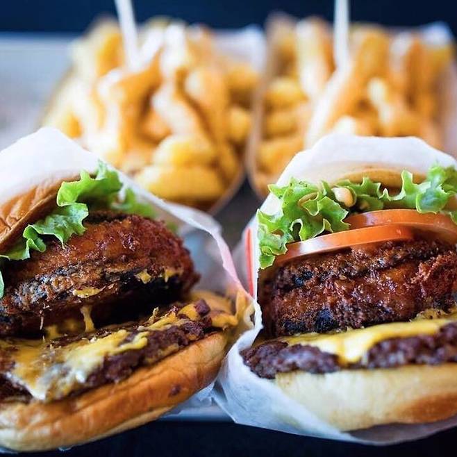 [쉑쉑버거 사진=쉑쉑버거 인스타그램]
