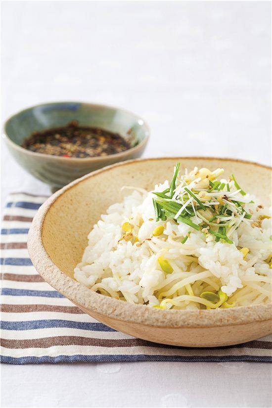 콩나물밥과 달래양념장