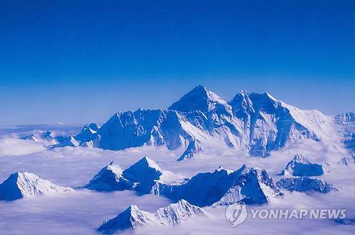 에베레스트 산 항공사진(EPA=연합뉴스 자료사진)