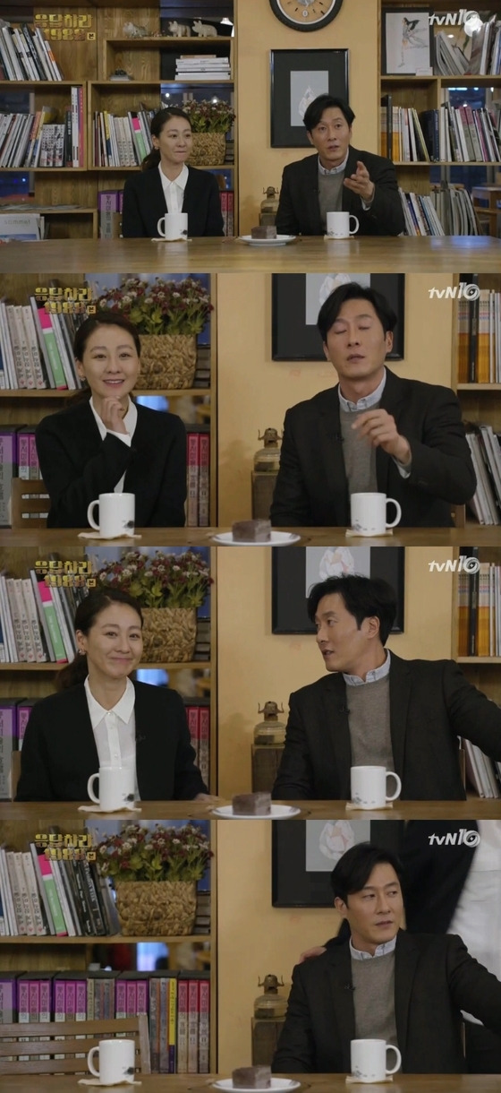 배우 김주혁이 이미연과 첫 키스를 언급했다.© News1star/tvN '응답하라 1988' 캡처