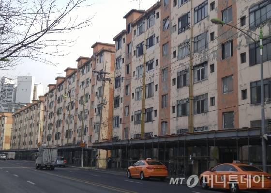 서울 관악구 신림동 강남아파트. /사진=김사무엘 기자