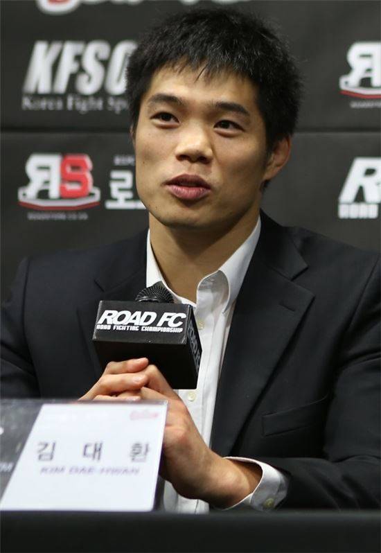 김대환 해설위원 [사진제공=로드fc]