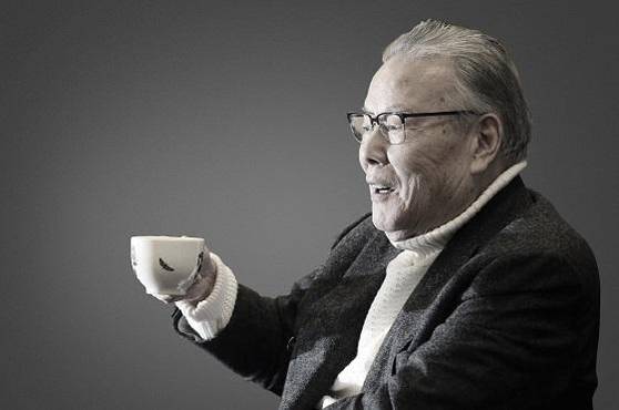 한중일 비교문화연구소에서 만난 이어령 선생. 수술과 질병으로 예전보다 많이 늙으셨지만, 그의 정신은  변함 없이 가슴 뛰는 내일을 살고 있다./사진=오종찬 기자