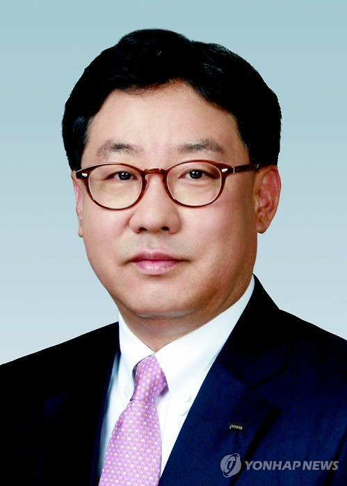 이영훈 포스코켐텍 사장 내정자     (서울=연합뉴스) 포스코가 1일 단행한 임원 인사에서 포스코켐텍 사장에 내정된 이영훈 포스코 부사장.     포스코 재무투자본부장을 역임하며 신사업을 주도한 이영훈 포스코켐텍 사장 내정자는 향후 이차전지 음극재 등 그룹 신성장 동력의 한축을 담당하게 될 포스코켐텍의 경쟁력을 높일 적임자로 평가 받고 있다. << 포스코 제공 >>