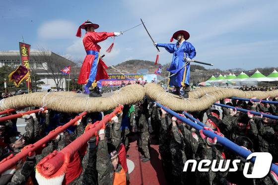 삼척 정월대보름제 기줄다리기. (뉴스1 DB) © News1