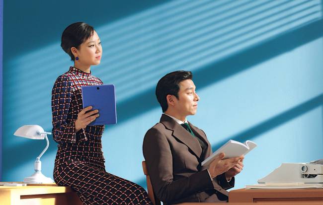 쇼핑트렌드를 주도하고 있는 모바일쇼핑에서 광고는 매우 중요하다. 시장을 선점한 소셜커머스와 후발주자 온라인 오픈마켓의 광고전이 치열하다. 사진은 신세계닷컴의 광고 &lsquo;SSG&rsquo;의 한 장면. [사진제공=신세계닷컴]