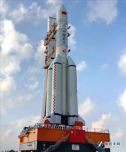중국의 차세대 우주로켓 창정-5호.<<애항천망 사이트 캡처>>