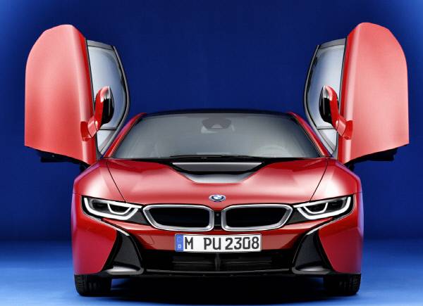 BMW i8 프로토닉 레드 에디션