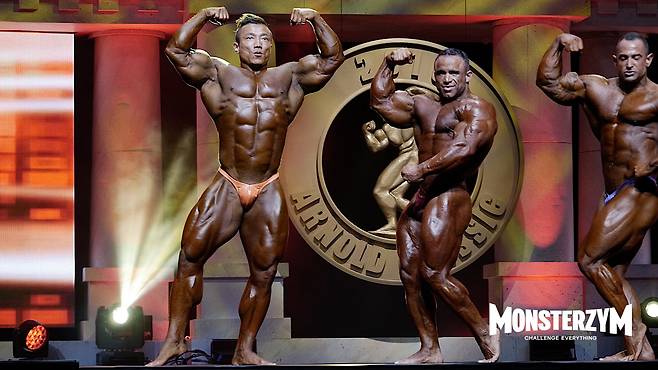 강경원 선수의 결선포징 모습