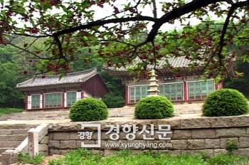 최충의 문헌공도가 있었던 개성 자하동. 사진은 자하동에 자리잡고 있는 안화사이다.