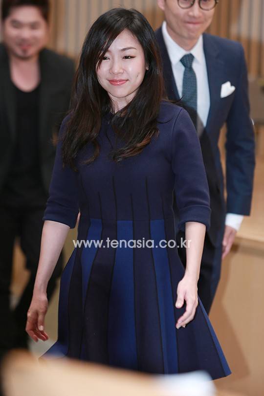 가수 박정현이 제작발표회에 참석하고 있다. (신의목소리)