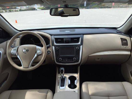 강렬한 외관과 달리 차분해보이는 올 뉴 알티마 실내 (사진=지디넷코리아)