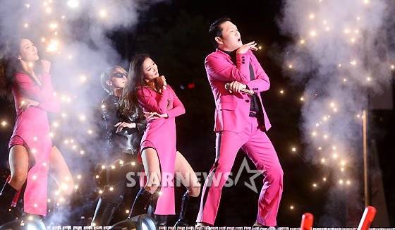 [★포토]싸이, 열정적인 무대