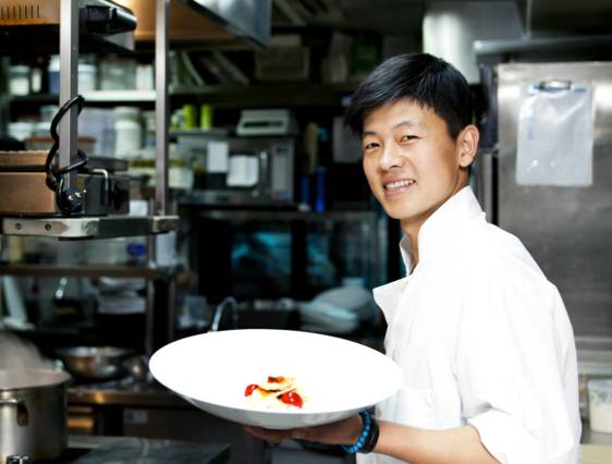 생계형 파인다이닝으로는 손님을 만족시키는 데는 한계가 있다고 얘기하는 임정식 셰프./사진=조인원 기자