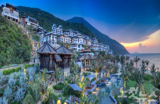 손트라 반도에 위치한 다낭 인터컨티넨탈 리조트(사진=스테이앤모어 제공)