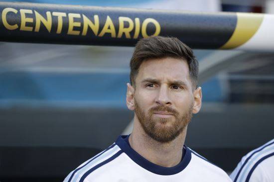 마음은 아직 법원에… 어디서 많이 본 관중 / 사진=AP뉴시스