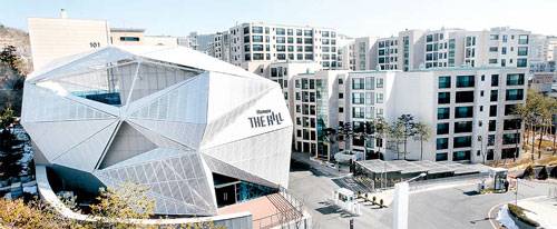 전국에서 가장 비싼 아파트 자리를 꿰찬 서울 한남동 한남더힐 전경. [매경DB]