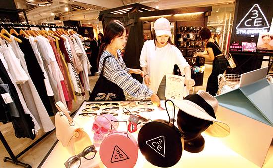 롯데백화점 영플라자 명동점의 ‘스타일난다’ 매장.