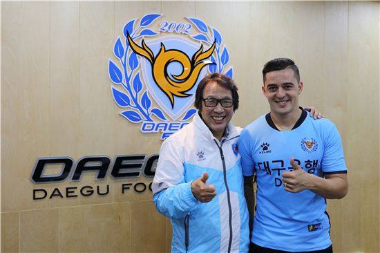 대구FC 조광래 대표이사, 알렉스 / 사진= 대구FC 제공