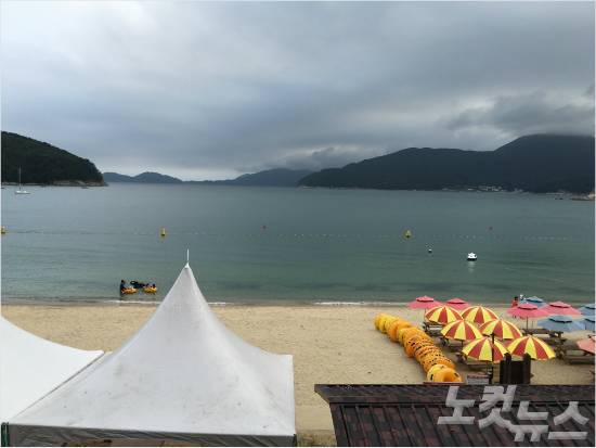 구조라 해수욕장.