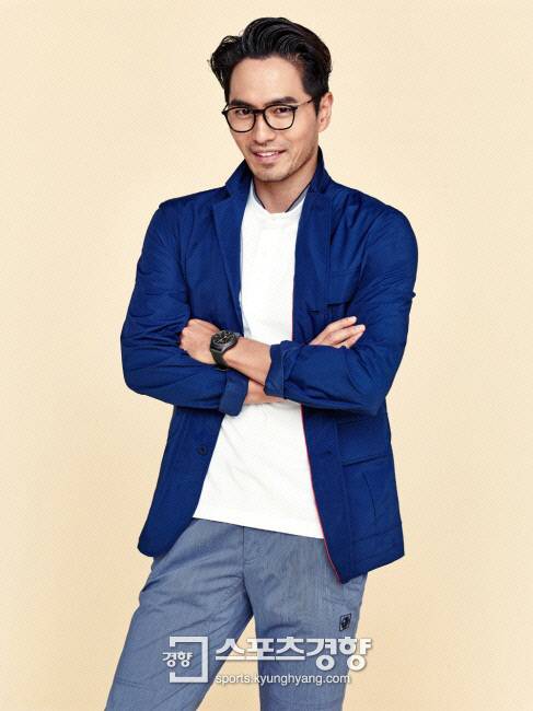 이진욱