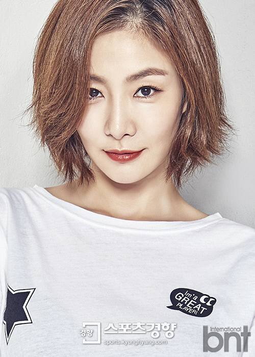 배우 박효주 패션지 화보. 사진 bnt 인터내셔널