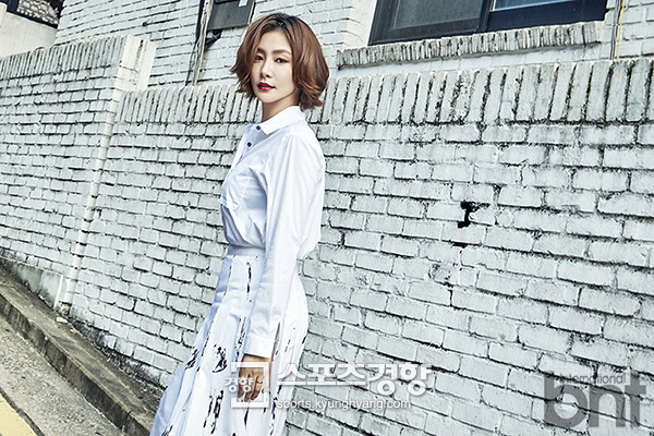 배우 박효주 패션지 화보. 사진 bnt 인터내셔널