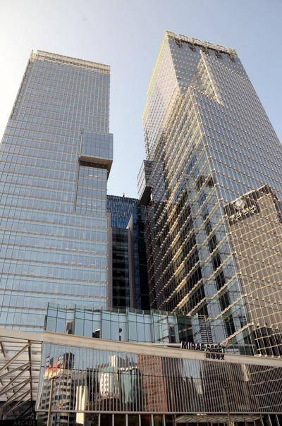 미래에셋 센터원 빌딩 정문. /고성민 기자