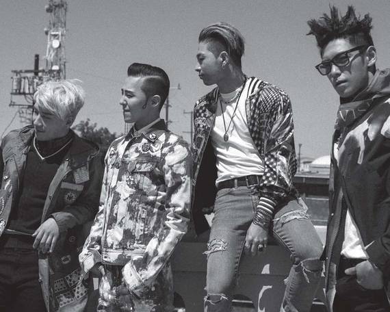 지난해 두 번째 월드투어 ‘메이드(MADE)’를 떠난 빅뱅. 13개국 32개 도시에서 150만 명의 관객을 동원해 연간 수익이 4400만 달러(약 500억원)에 달한다. 왼쪽부터 대성ㆍ승리ㆍ지드래곤ㆍ태양ㆍ탑.