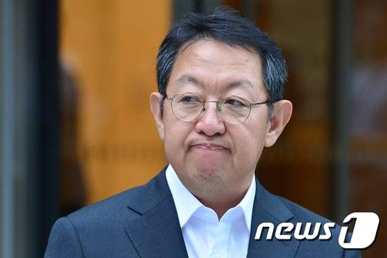 우병우 청와대 민정수석에 대한 감찰 내용을 누설했다는 의혹을 받은 이석수특별감찰관. (뉴스1 DB) /뉴스1 © News1 민경석 기자