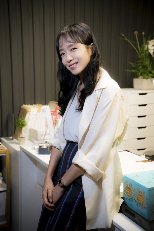 배우 전도연은 tvN '굿와이프'에서 김혜경 역을 맡아 극을 이끌었다.ⓒ매니지먼트숲