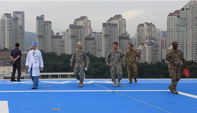 경기 수원시 아주대병원 옥상에 새로 설치된 헬기 착륙장. [박해윤 기자]