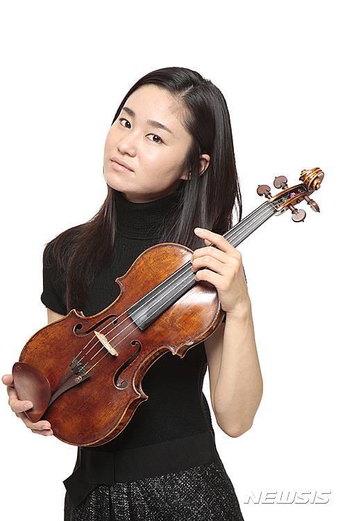 【서울=뉴시스】쇼지 사야카, 일본 바이올리니스트(사진= Kishin Shinoyama)