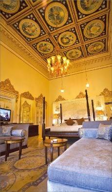 우다이푸르의 호텔인 레이크팰리스