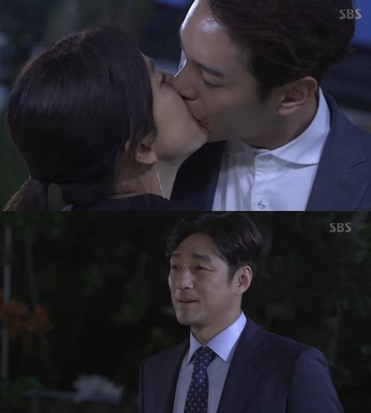 끝에서 두 번째 사랑 11회 김희애 곽시양 키스 신 스틸 컷