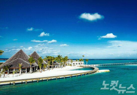 지난 7월에 문을 연 오젠 바이 앳모스피어 (사진=온라인몰디브 제공)