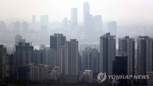 미세먼지로 뿌연 서울시내 [연합뉴스 자료사진]