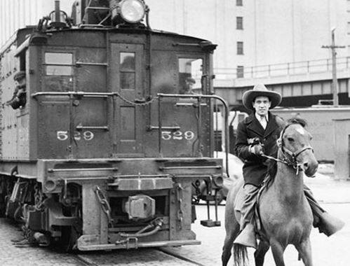 하이라인은 애초 기차가 달리는 고가 철도였다. 하이라인 공식 홈페이지