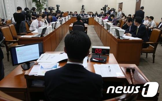 국회 보건복지위원회/뉴스1 © News1 송원영 기자