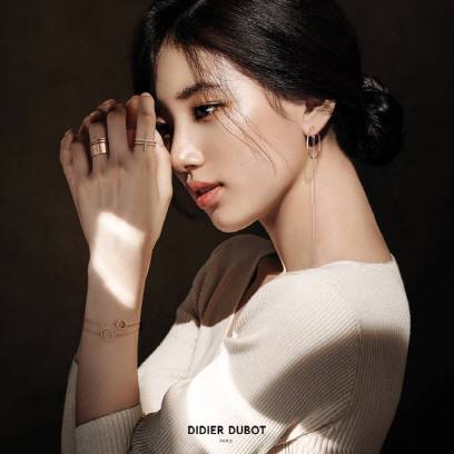 디디에 두보 2016 F/W 시그니처D 컬렉션