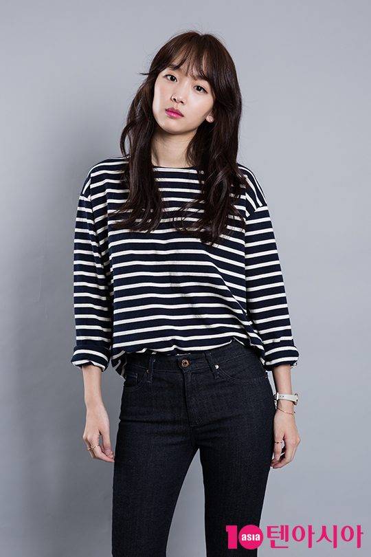 배우 진기주가 한경 텐아시아 스튜디오에서 포즈를 취하고 있다. / 사진=이승현 기자 lsh87@