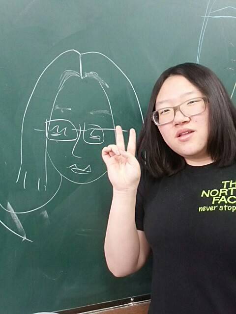 ▲ 고등학교 2학년 때 최은지. 86kg의 과체중이었다. 무에타이를 수련한 이후 30kg을 감량해 지금은 56kg급 선수로 활동 중이다.