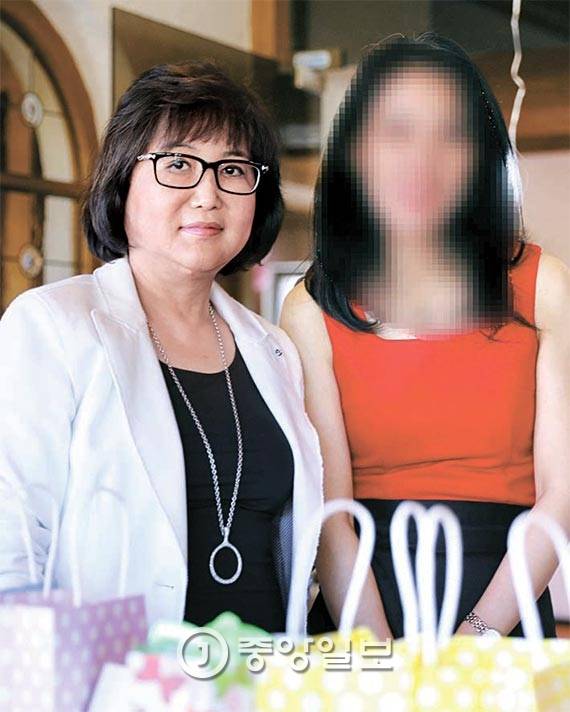 최순실씨와 그의 살림을 도와준 40대 한국인 여성 박모씨. ?