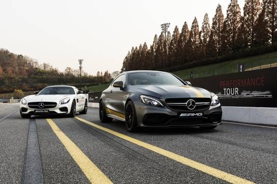 메르세데스 AMG 퍼포먼스 데이에 배치된 차량들/메르세데스 벤츠 제공