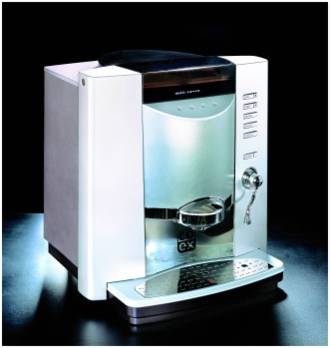 가정에서 많이 사용하는 완전자동방식의 가정용 에스프레소 머신.