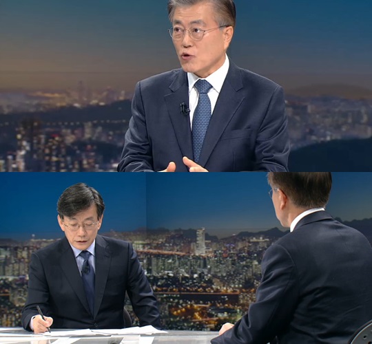 JTBC 뉴스룸 문재인, 손석희 앵커