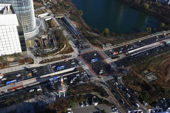 1일 개통하는 잠실광역환승센터 외부 전경./사진=서울시